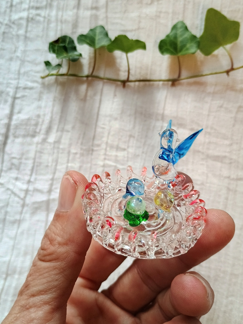 🪺 BIRD CORE 🪺 VTG Spun Glass, Hand-Painted, Bird w Nest & Eggs, Eclectic, Mini